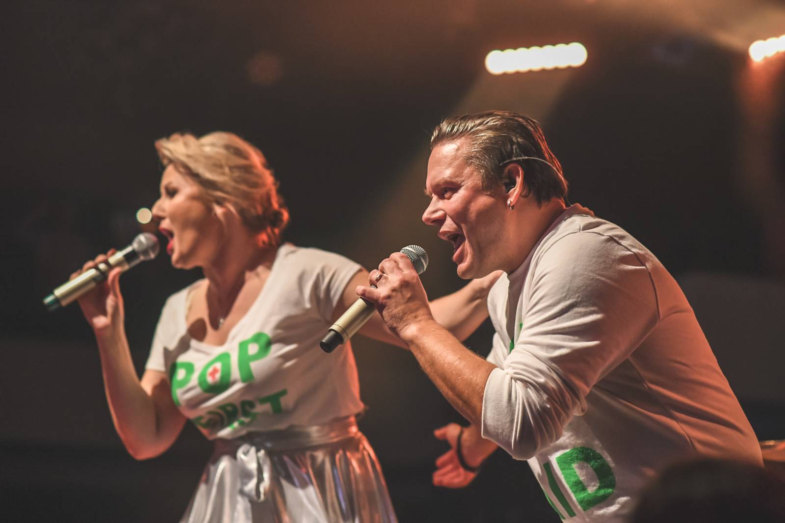 Monkey Business pokřtili debutové album Romana Holého a pobesedovali s fanoušky