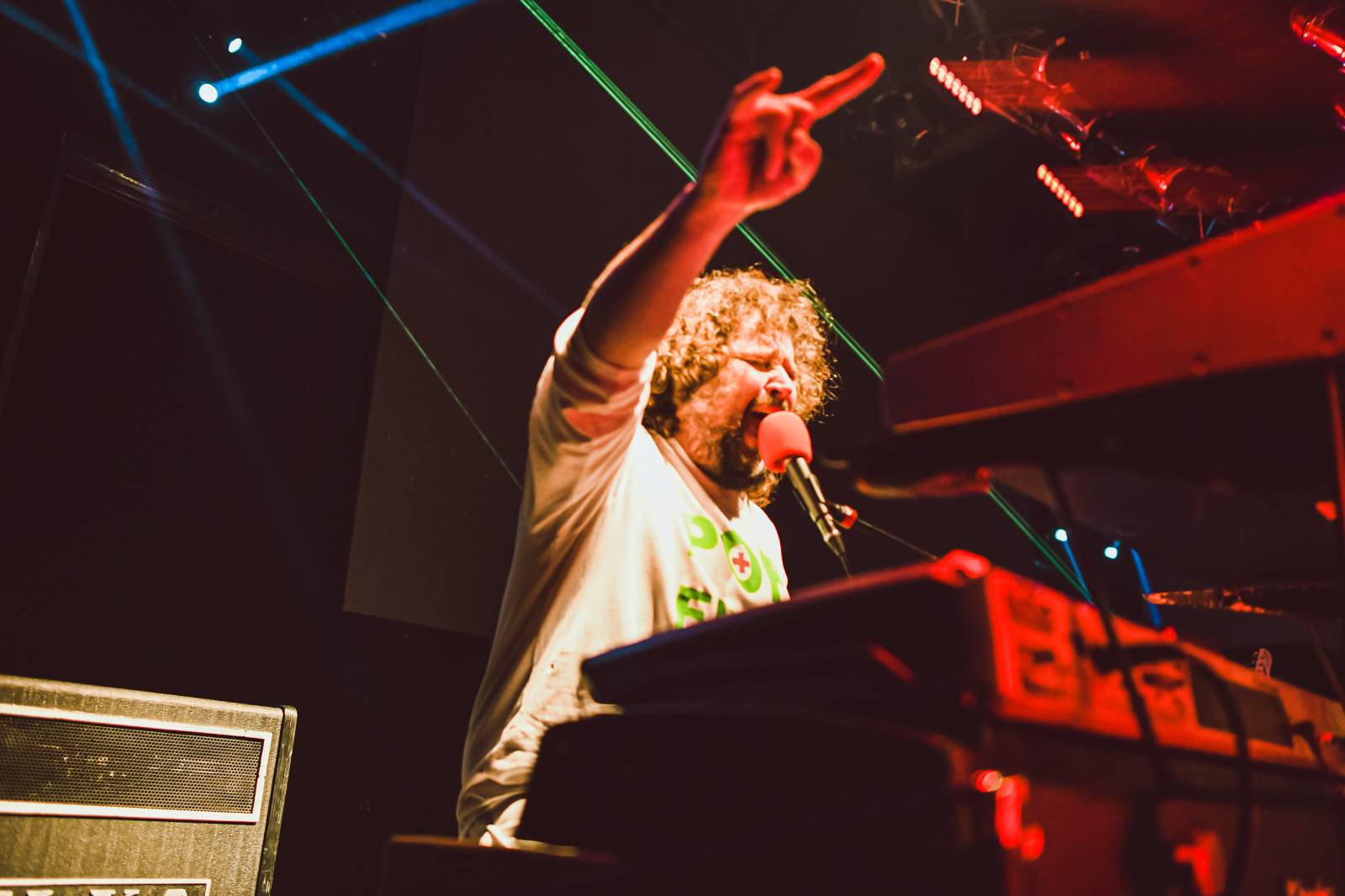 Monkey Business pokřtili debutové album Romana Holého a pobesedovali s fanoušky