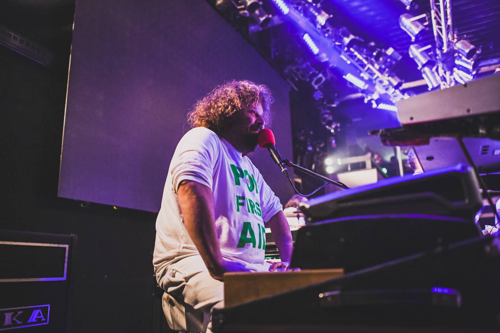 Monkey Business pokřtili debutové album Romana Holého a pobesedovali s fanoušky