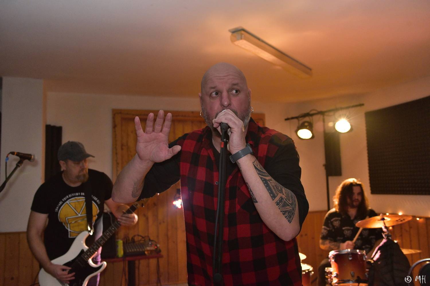 Antabus a Bradavice si v Tachovské v Plzni užili poslední letošní koncert