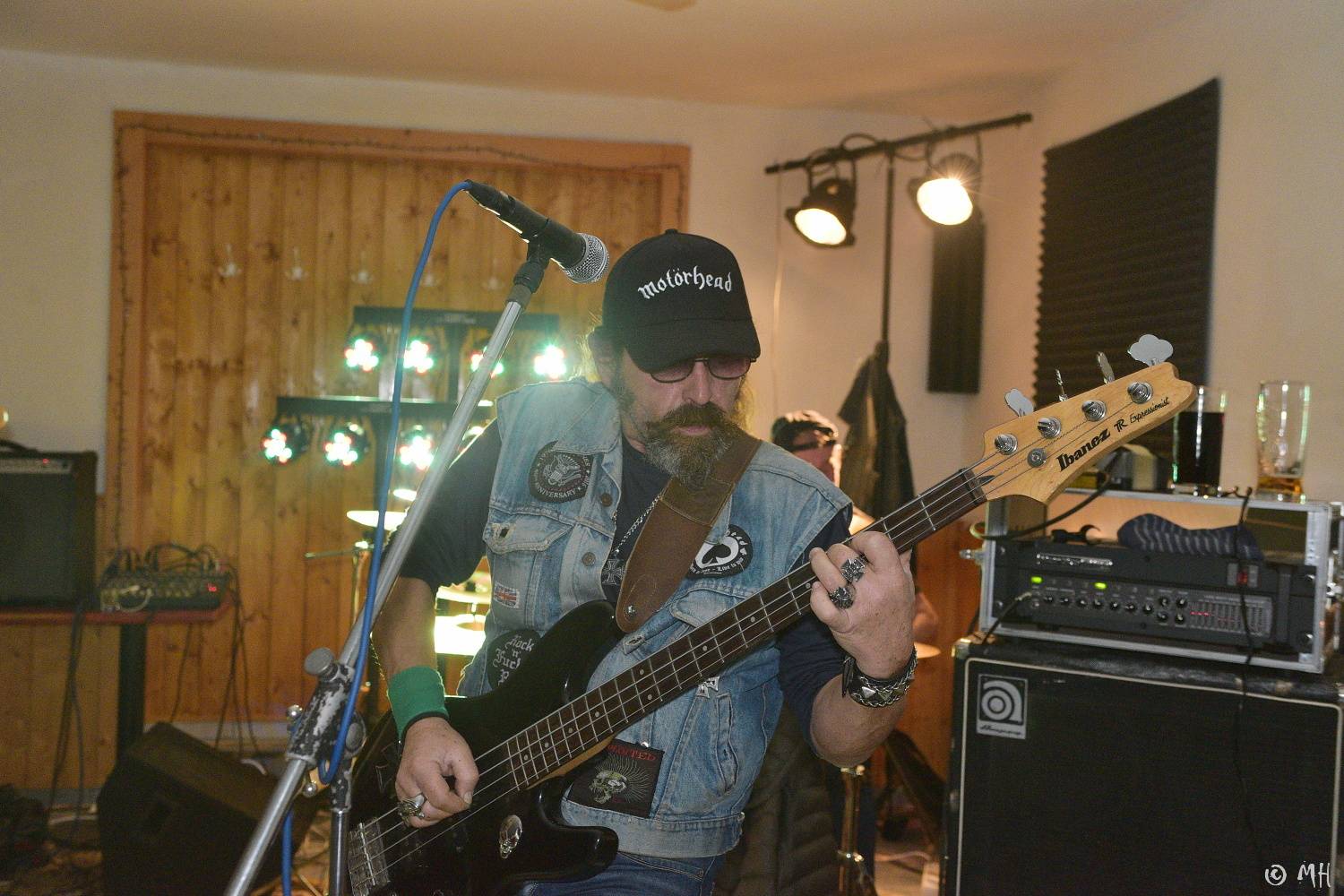 Antabus a Bradavice si v Tachovské v Plzni užili poslední letošní koncert