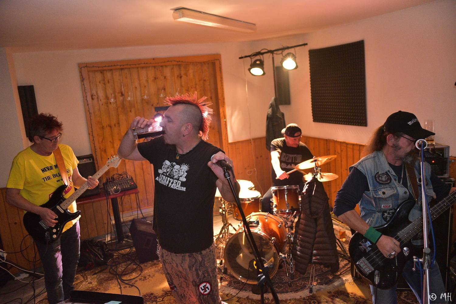 Antabus a Bradavice si v Tachovské v Plzni užili poslední letošní koncert