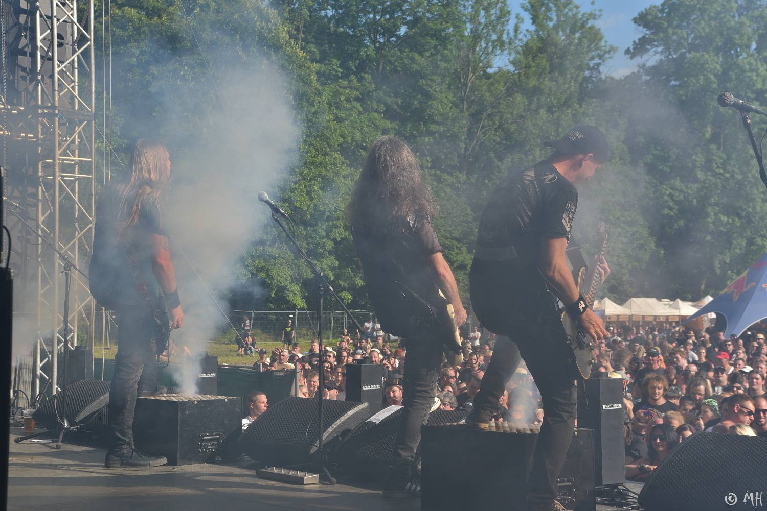 Dalším divným rokem okem fotografů | Martin Hanáček fotil Wohnout, Škwor, Harlej i Mira Žbirku