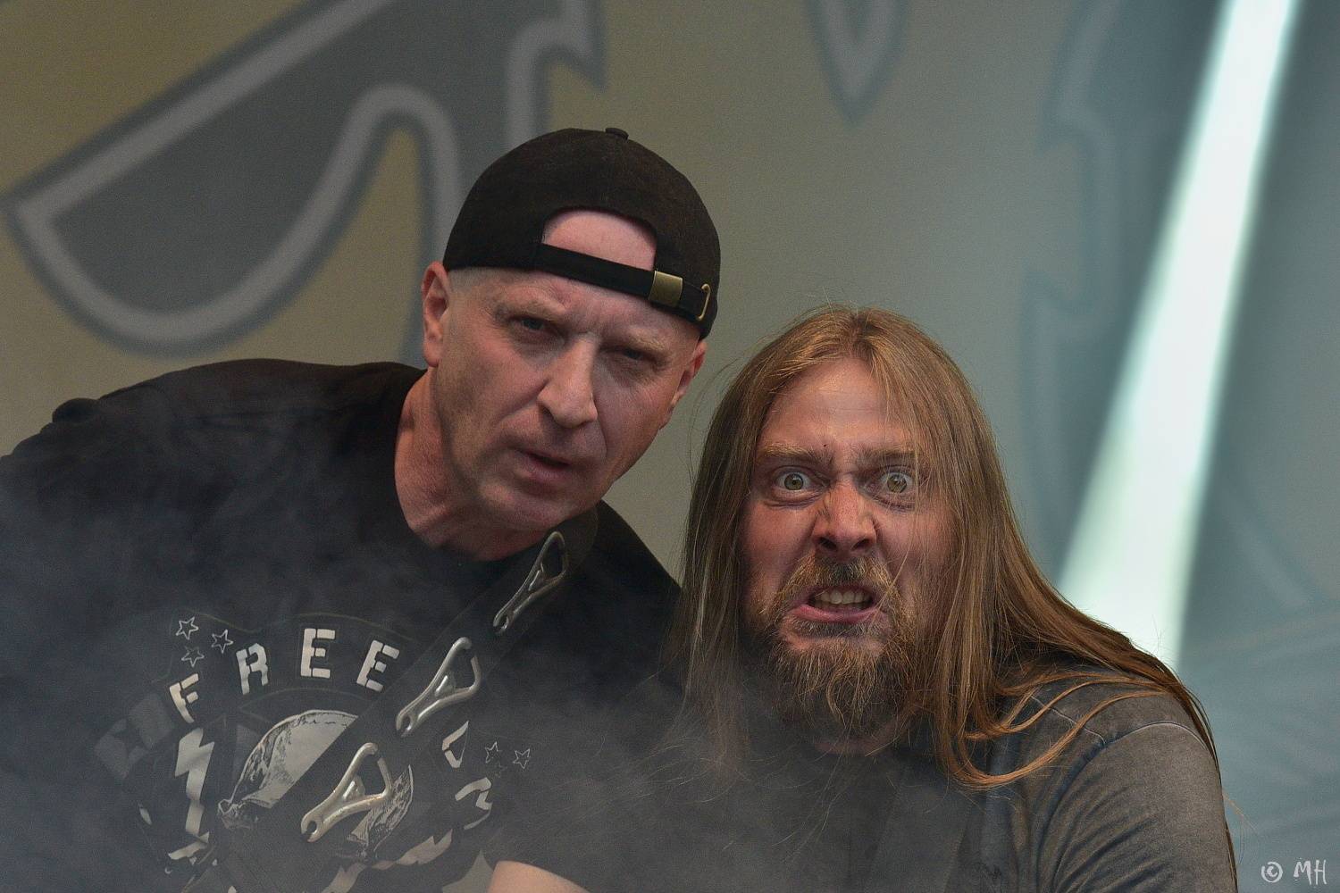 Dalším divným rokem okem fotografů | Martin Hanáček fotil Wohnout, Škwor, Harlej i Mira Žbirku