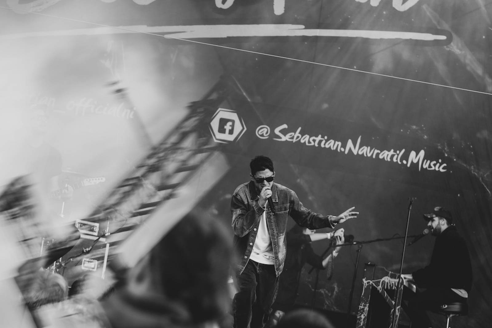 Dalším divným rokem okem fotografů | Rock for People Hope, autokoncerty v Holešovicích i Hrady.cz. Co všechno stihla Pavla Dolanská?