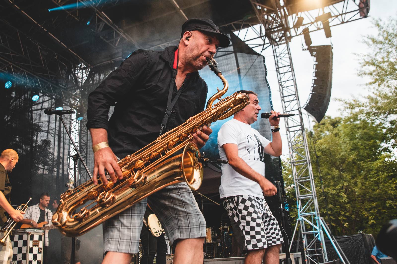 Dalším divným rokem okem fotografů | Lucia Farkašová vzpomíná na Lost Frequencies, Billyho Barmana, John Wolfhooker i Pokáče