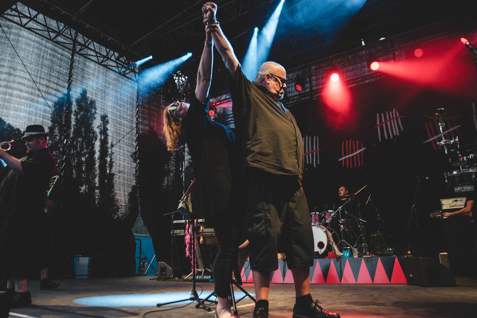 Dalším divným rokem okem fotografů | Lucia Farkašová vzpomíná na Lost Frequencies, Billyho Barmana, John Wolfhooker i Pokáče