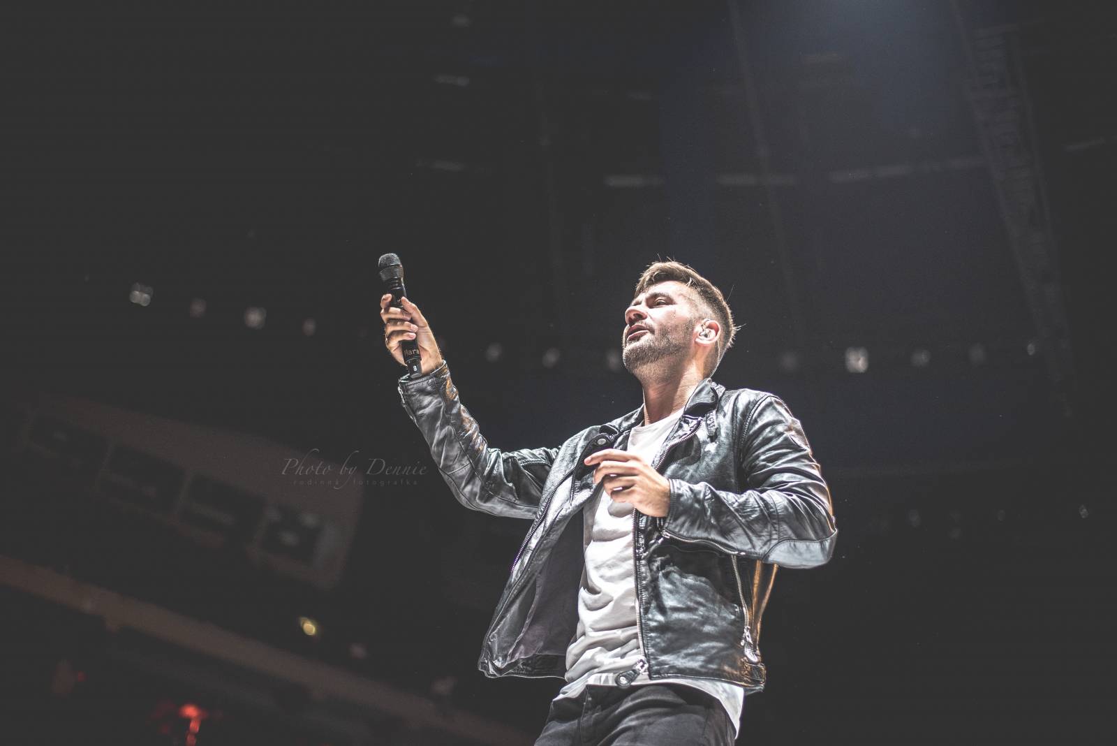 Dalším divným rokem okem fotografů | Denisa Votápková vzpomíná na koncert Marka Ztraceného v O2 areně