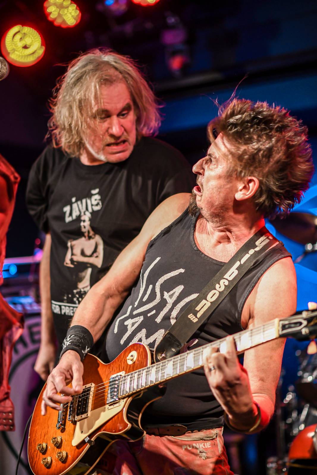 Anarchie a totalní chaos. Visací zámek hrál ve Vagonu