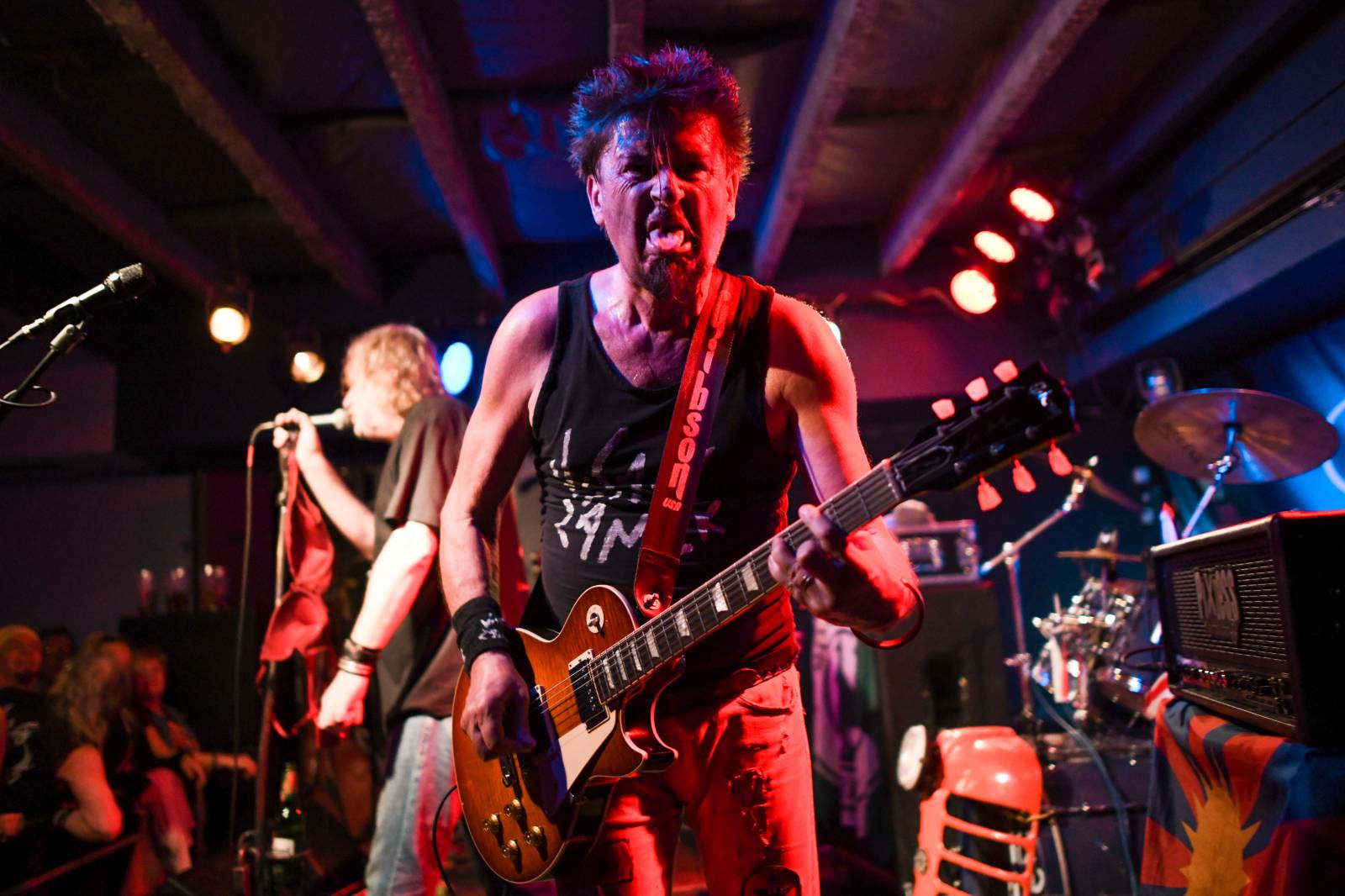 Anarchie a totalní chaos. Visací zámek hrál ve Vagonu