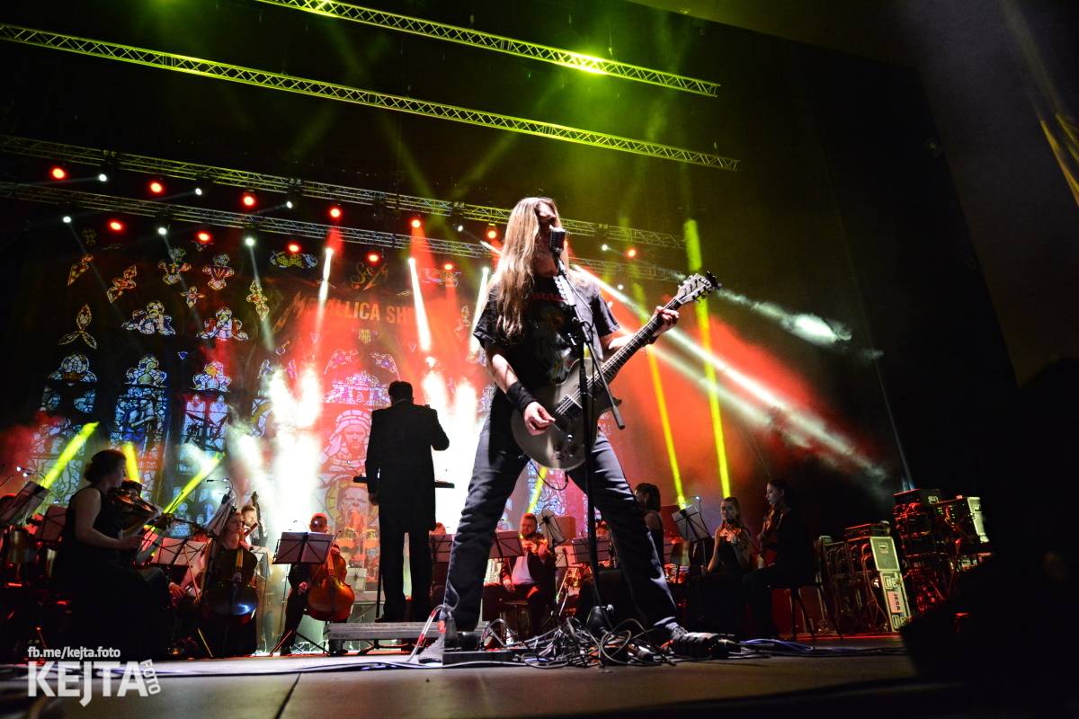 Klasika se spojila s modernem, METALLICA S&M Tribute Show dorazila do pražského Kongresového centra