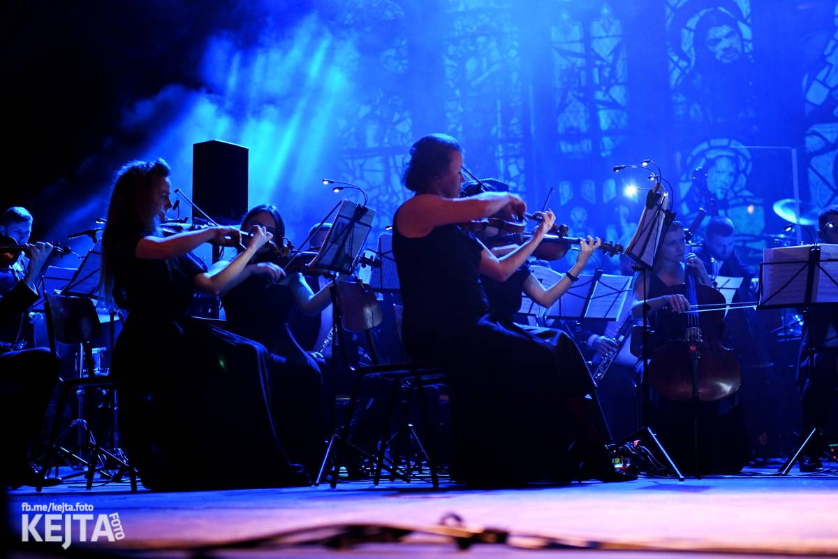 Klasika se spojila s modernem, METALLICA S&M Tribute Show dorazila do pražského Kongresového centra