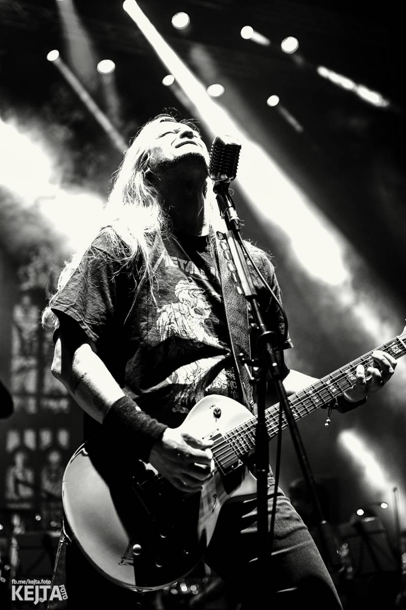 Klasika se spojila s modernem, METALLICA S&M Tribute Show dorazila do pražského Kongresového centra