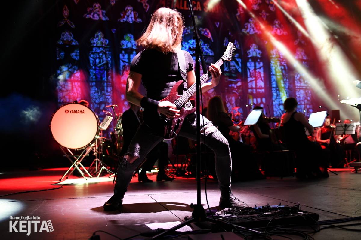 Klasika se spojila s modernem, METALLICA S&M Tribute Show dorazila do pražského Kongresového centra