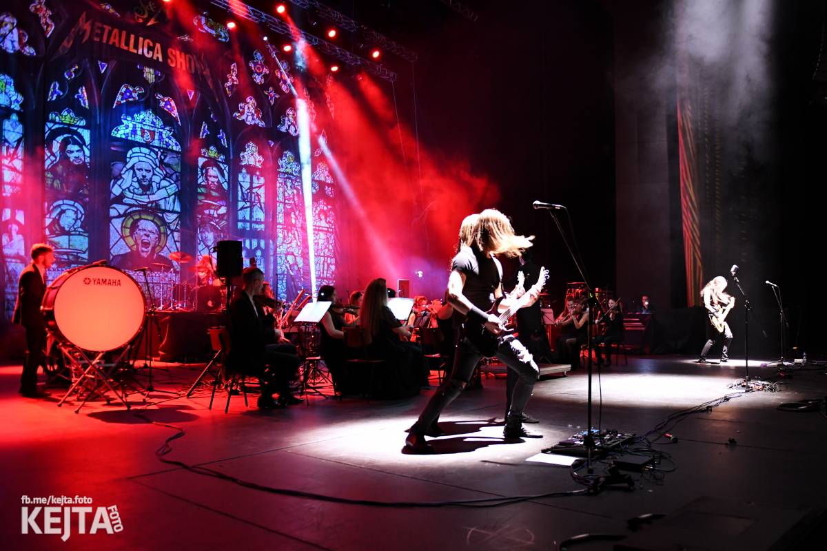 Klasika se spojila s modernem, METALLICA S&M Tribute Show dorazila do pražského Kongresového centra