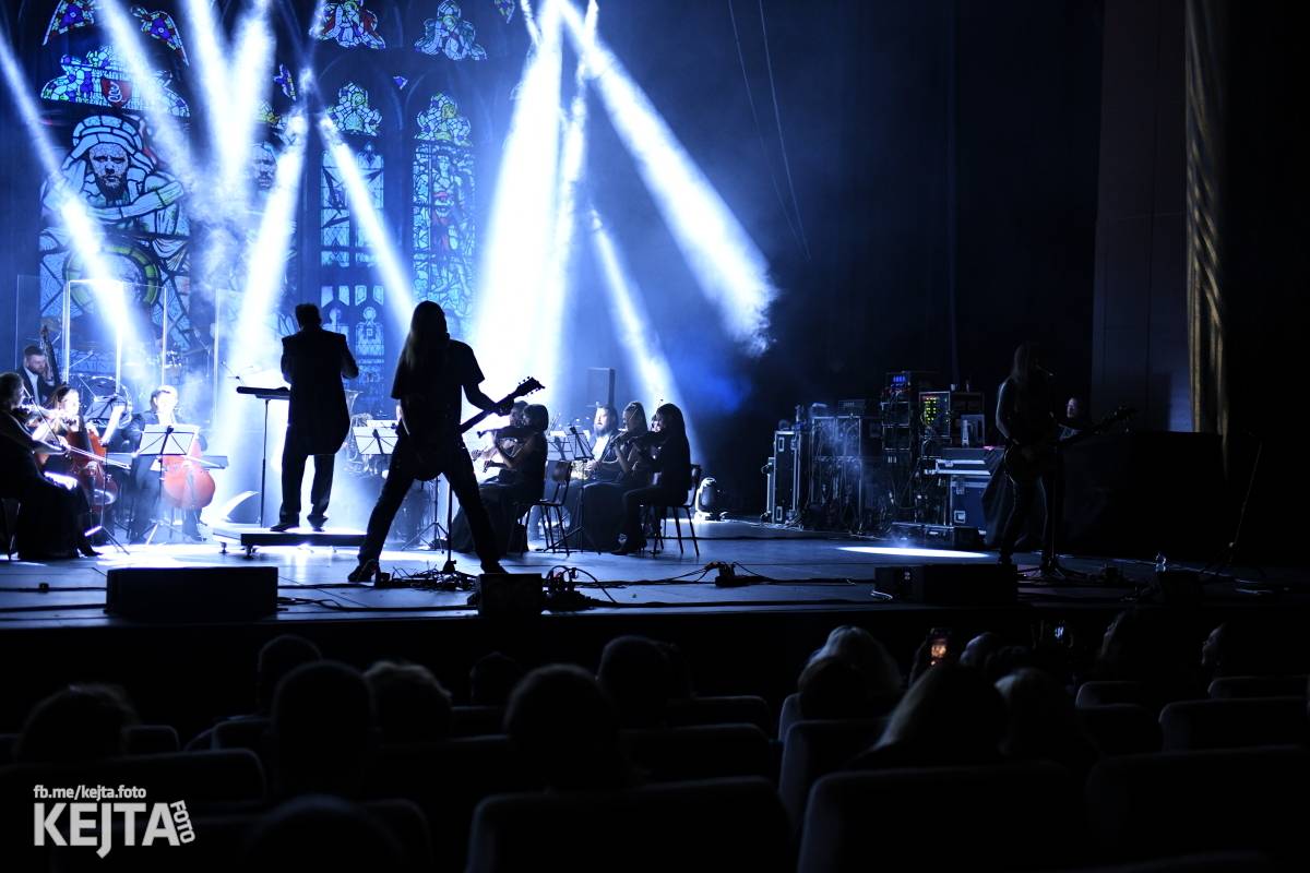 Klasika se spojila s modernem, METALLICA S&M Tribute Show dorazila do pražského Kongresového centra