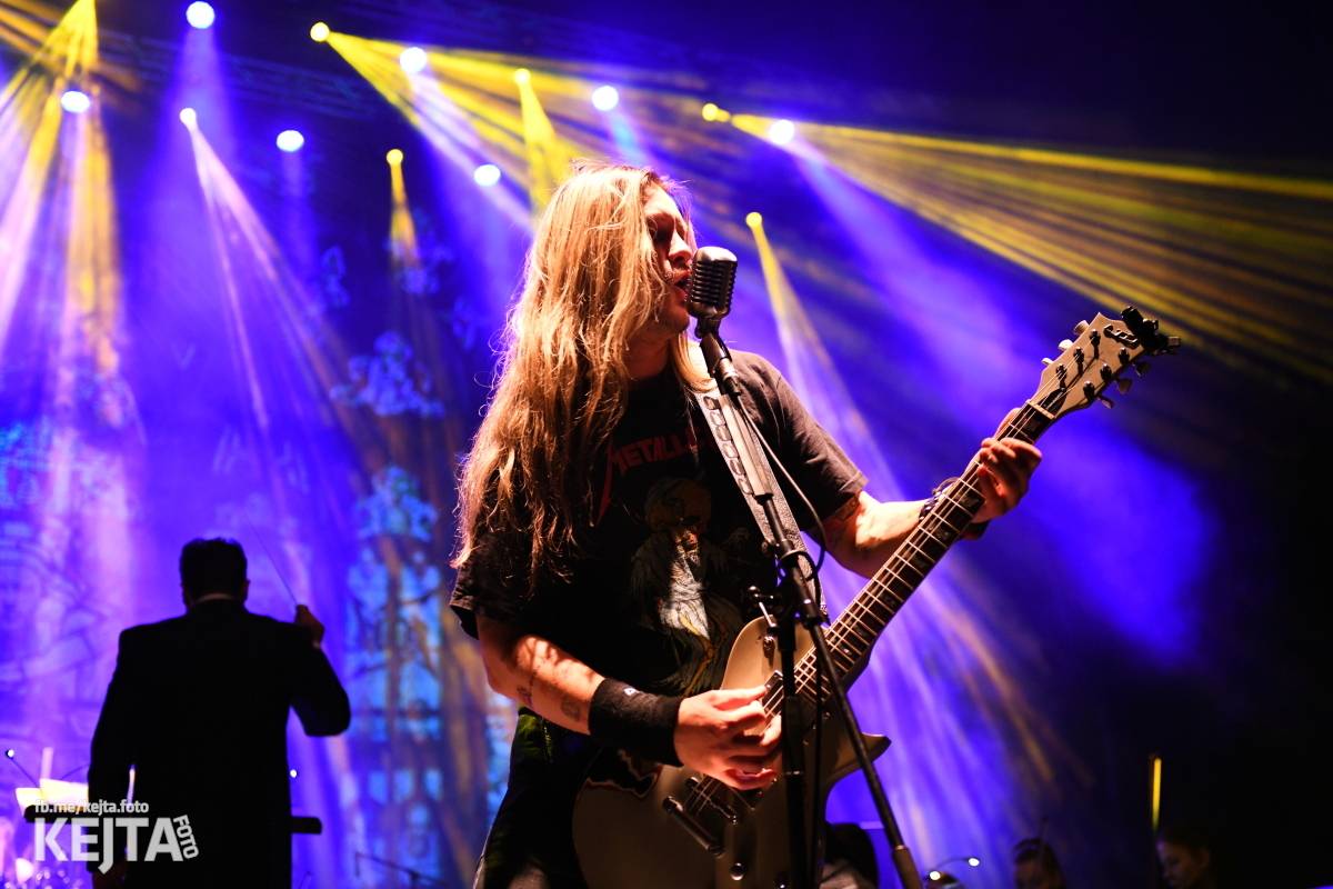 Klasika se spojila s modernem, METALLICA S&M Tribute Show dorazila do pražského Kongresového centra