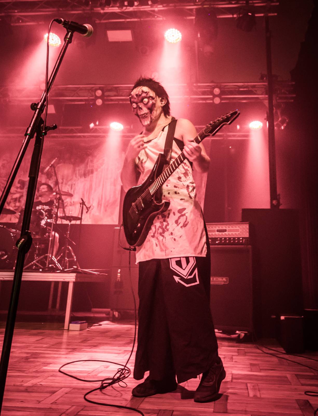 Metal žije! Do plzeňské Šeříkovky vtrhl Debustrol