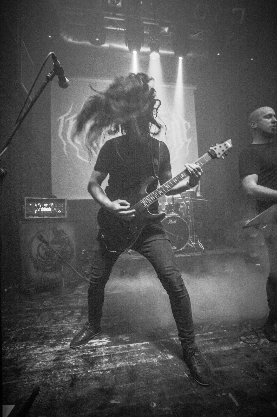 Metalové hody v Plzni. Pod lampou zahráli Nahum, Innersphere a Refore