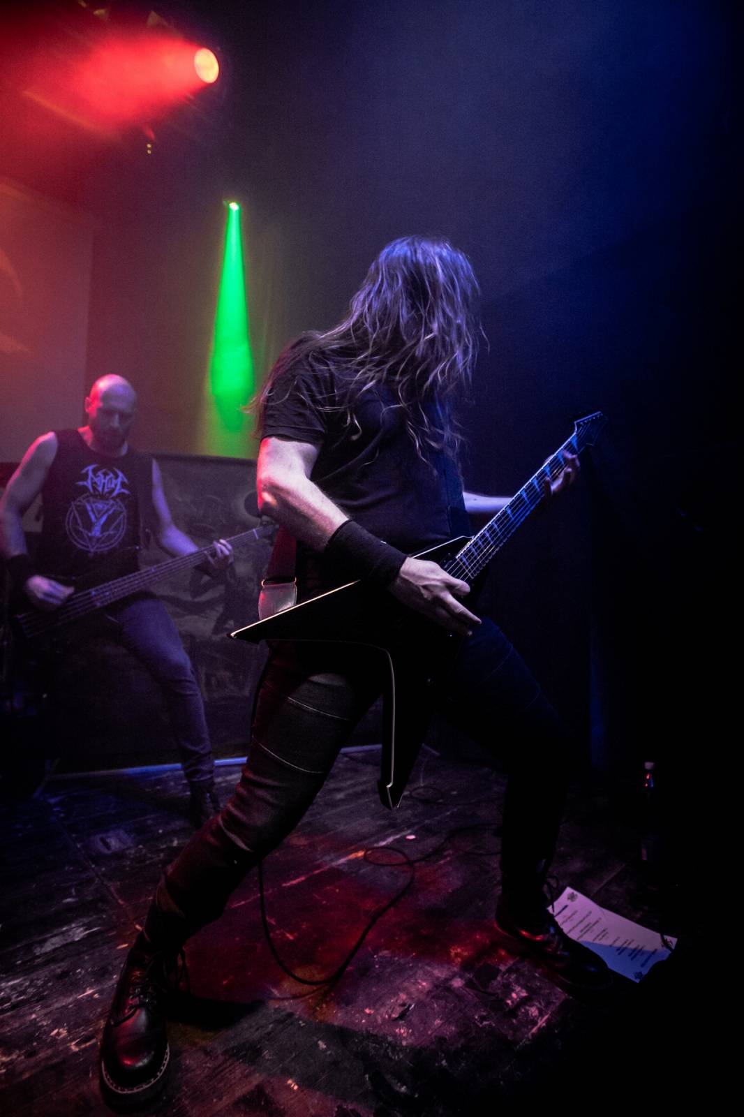 Metalové hody v Plzni. Pod lampou zahráli Nahum, Innersphere a Refore