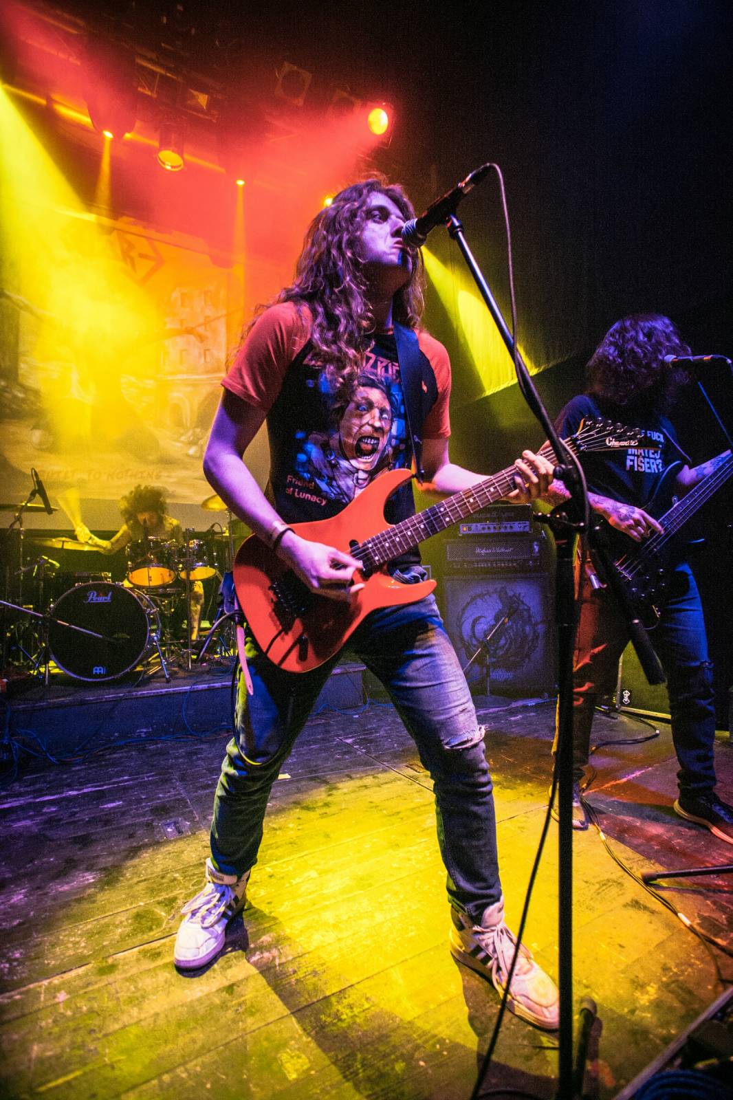 Metalové hody v Plzni. Pod lampou zahráli Nahum, Innersphere a Refore