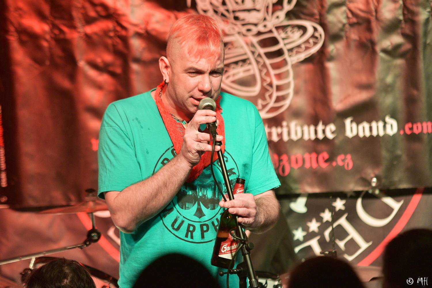 Ani Lemmy by se za jejich výkon nestyděl. Tribute band Motörreptile-Motörhead ovládl plzeňský Parlament