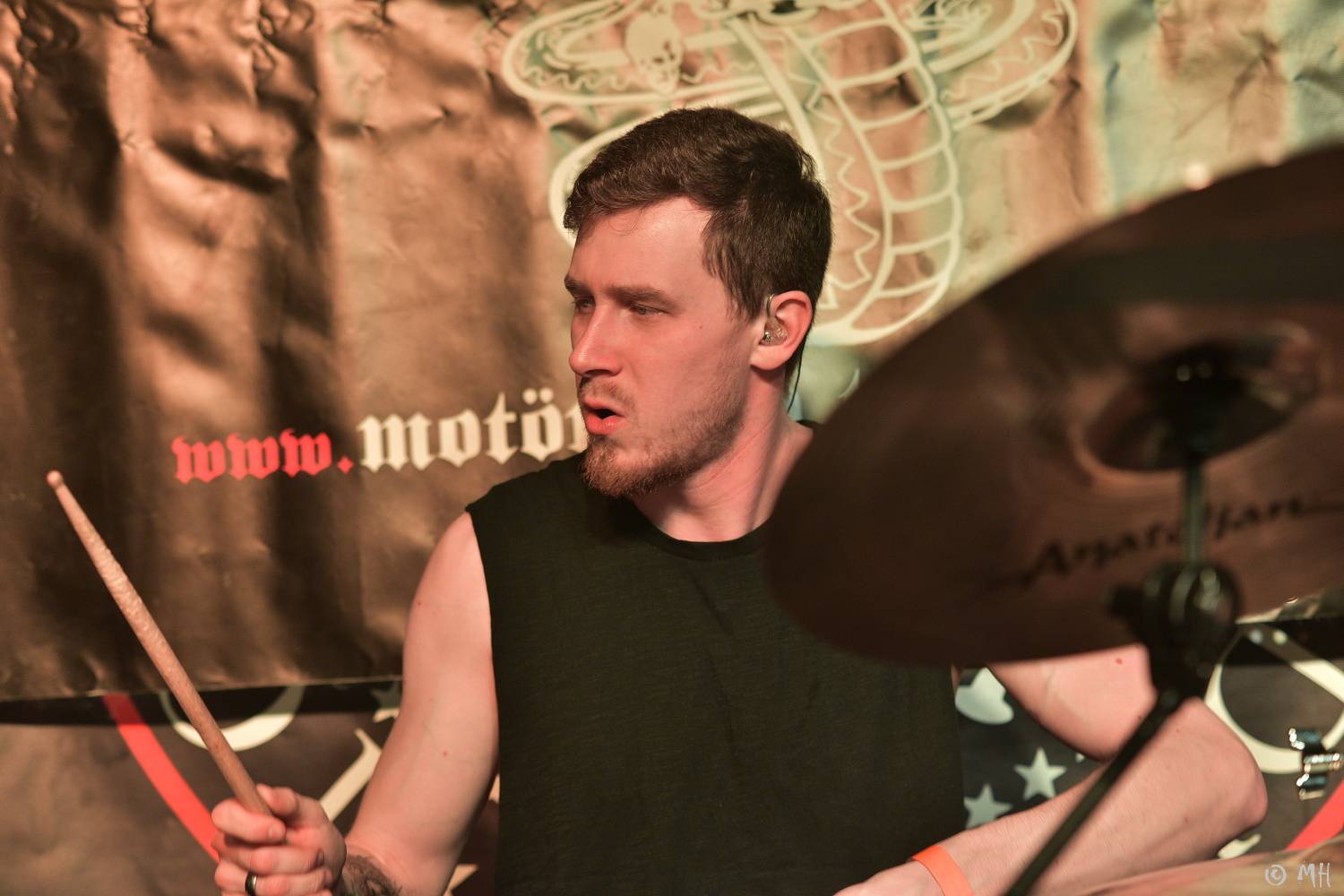 Ani Lemmy by se za jejich výkon nestyděl. Tribute band Motörreptile-Motörhead ovládl plzeňský Parlament