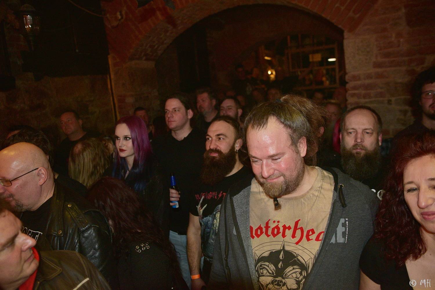 Ani Lemmy by se za jejich výkon nestyděl. Tribute band Motörreptile-Motörhead ovládl plzeňský Parlament