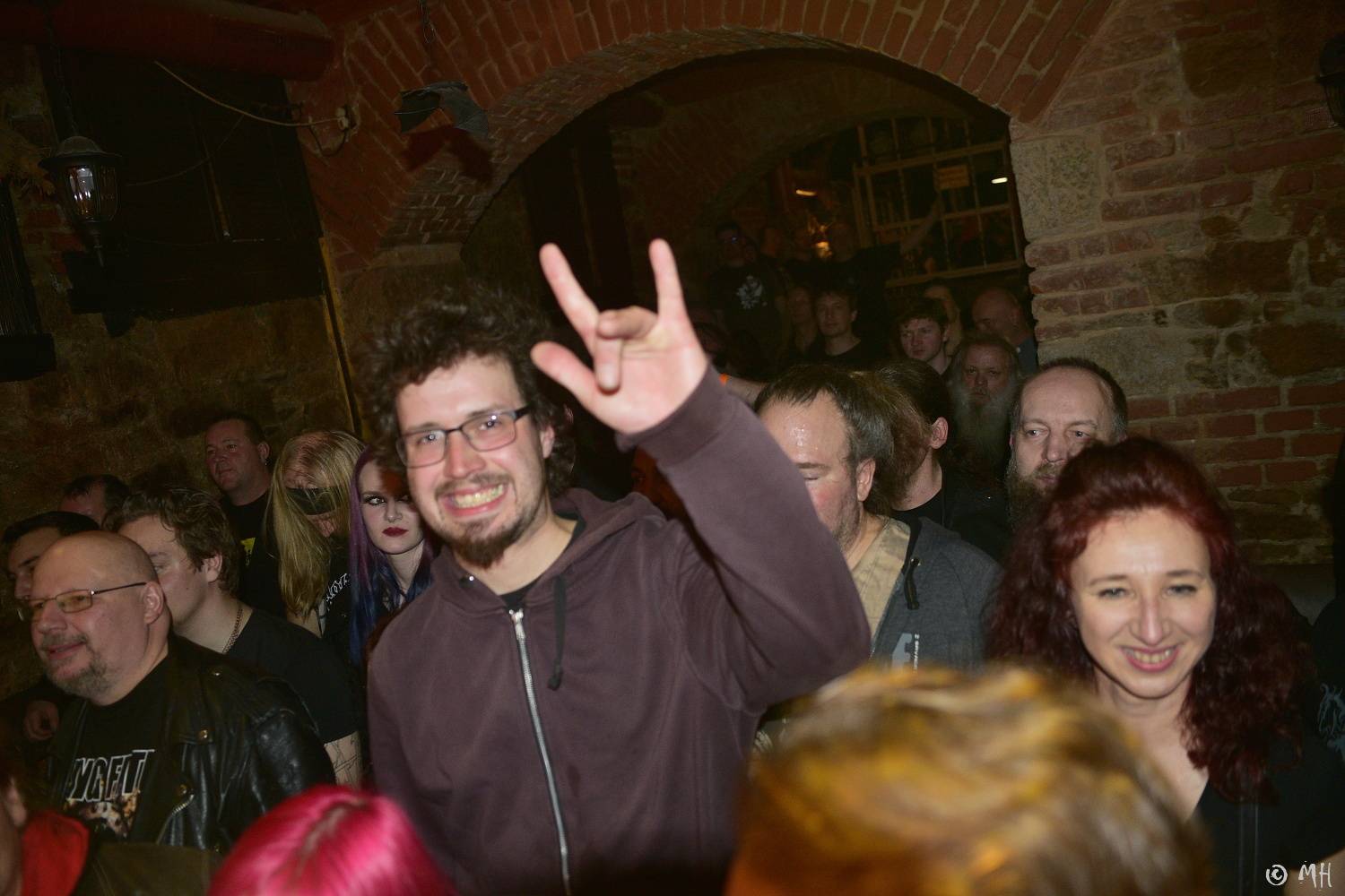 Ani Lemmy by se za jejich výkon nestyděl. Tribute band Motörreptile-Motörhead ovládl plzeňský Parlament