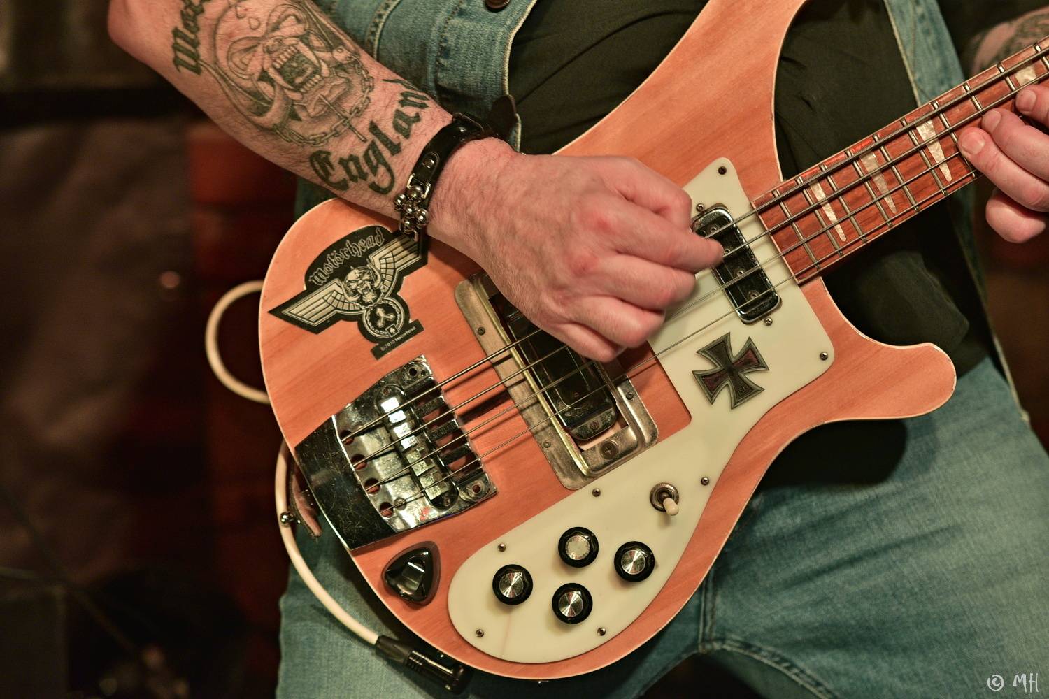 Ani Lemmy by se za jejich výkon nestyděl. Tribute band Motörreptile-Motörhead ovládl plzeňský Parlament