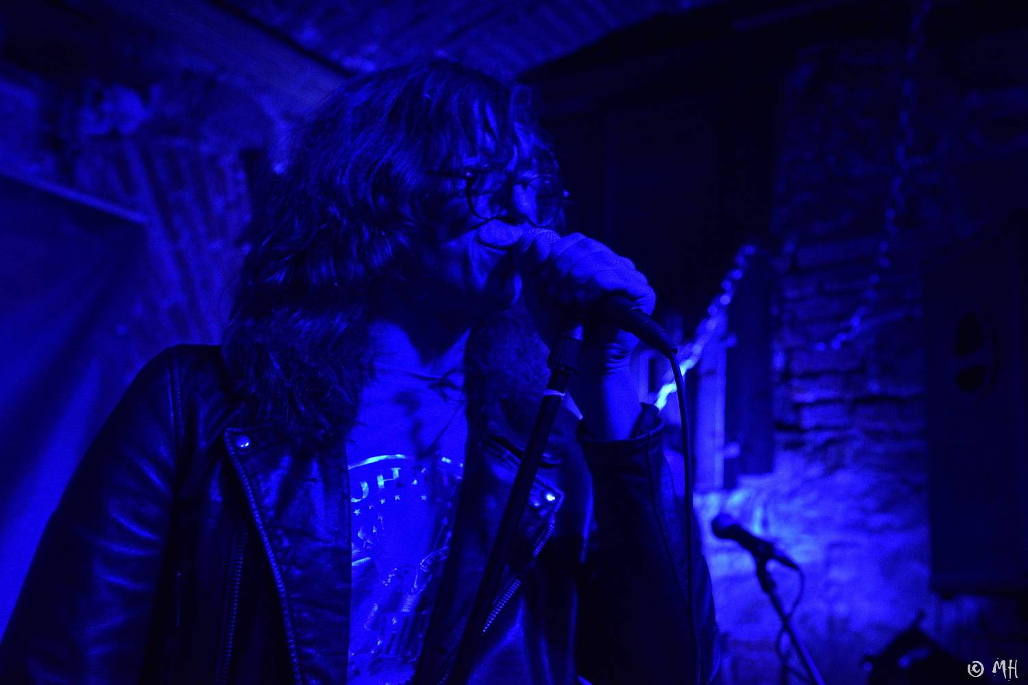 Ani Lemmy by se za jejich výkon nestyděl. Tribute band Motörreptile-Motörhead ovládl plzeňský Parlament