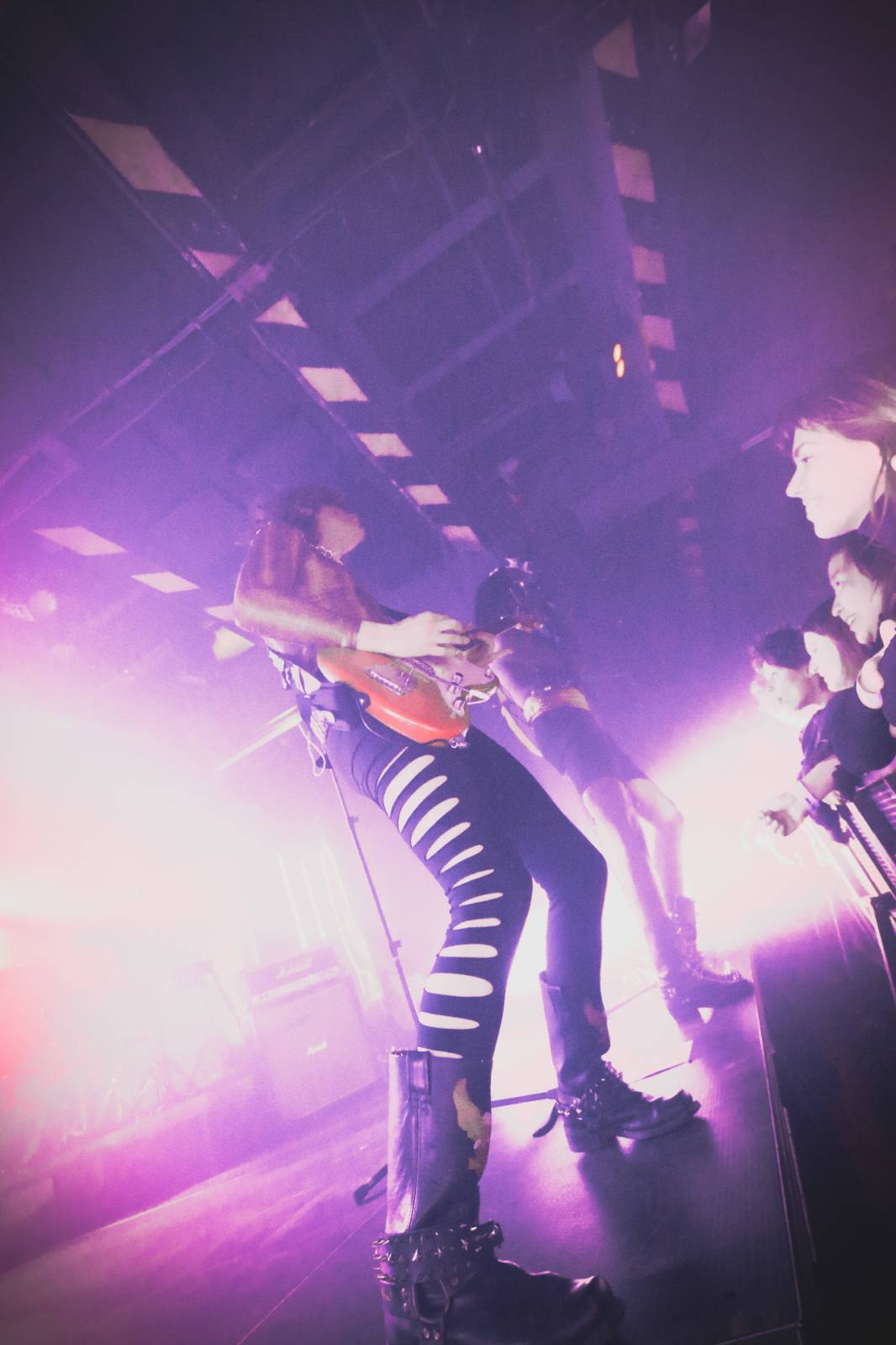 Yves Tumor & Its Band roztančili MeetFactory, přijel i multiinstrumentalista Tim Koh