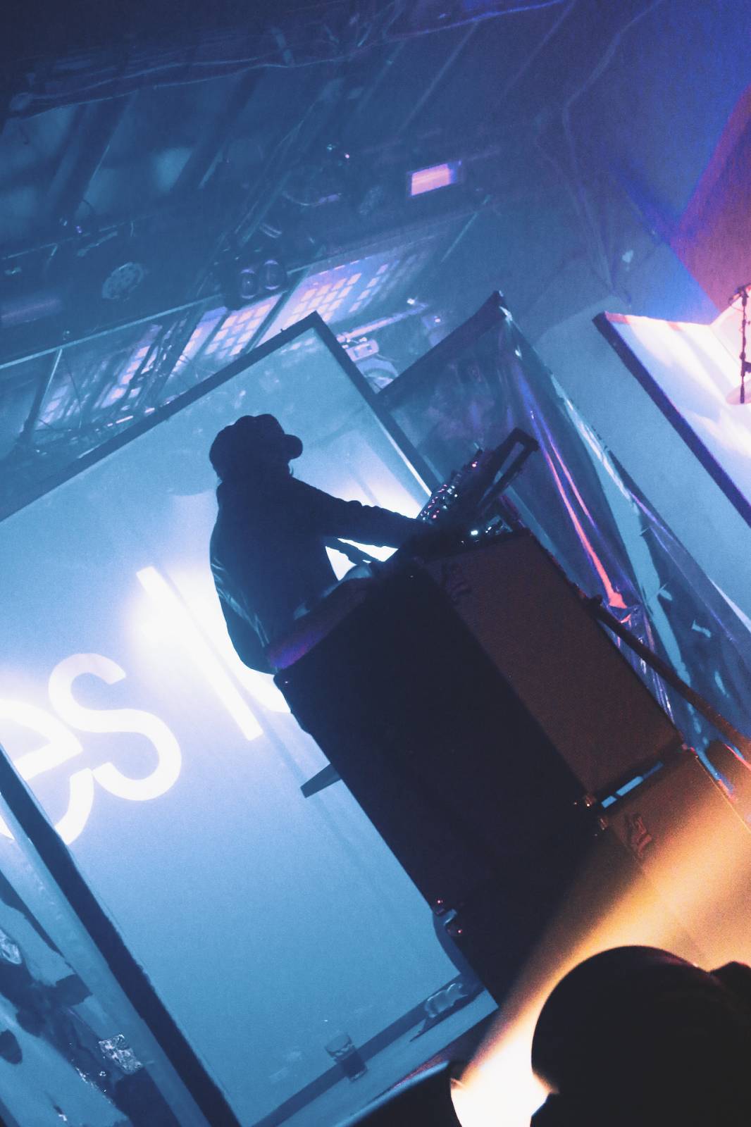 Yves Tumor & Its Band roztančili MeetFactory, přijel i multiinstrumentalista Tim Koh