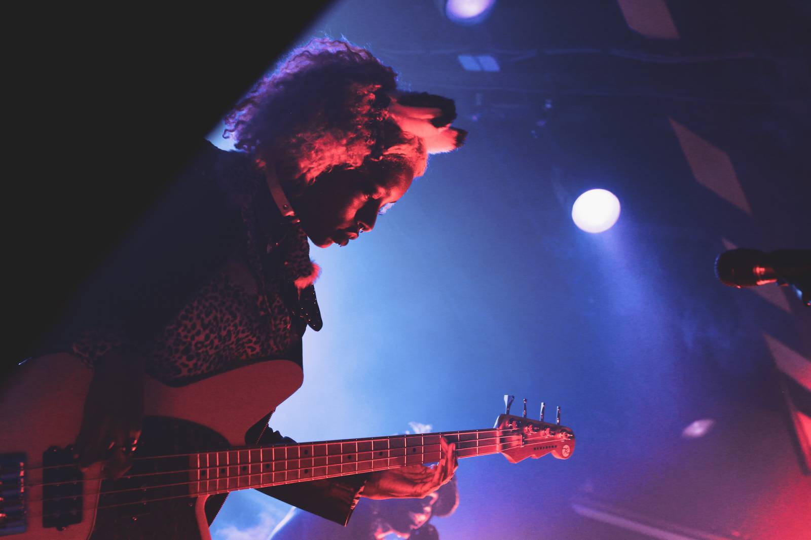 Yves Tumor & Its Band roztančili MeetFactory, přijel i multiinstrumentalista Tim Koh