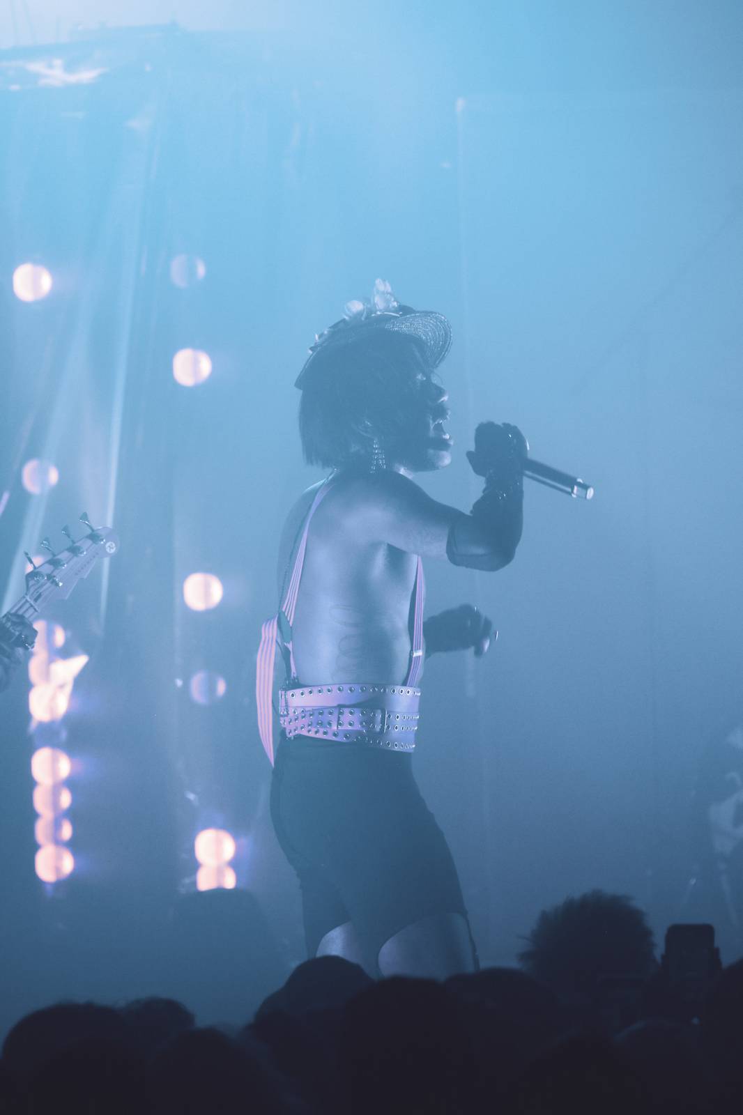 Yves Tumor & Its Band roztančili MeetFactory, přijel i multiinstrumentalista Tim Koh