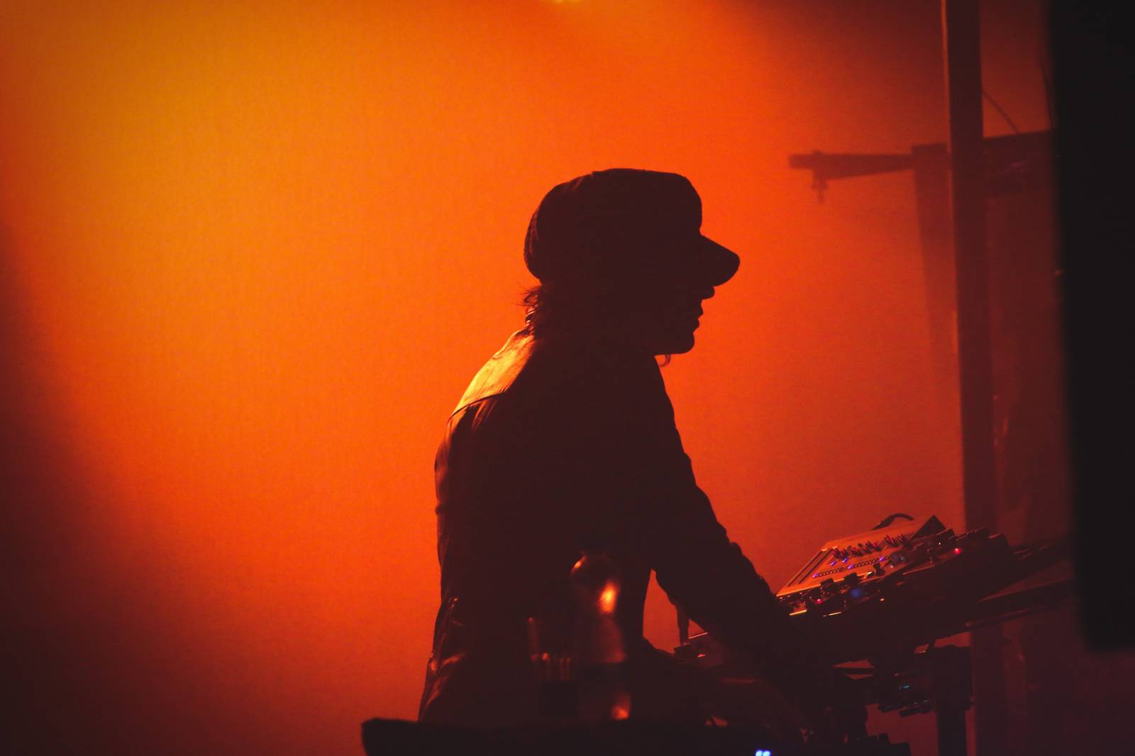 Yves Tumor & Its Band roztančili MeetFactory, přijel i multiinstrumentalista Tim Koh