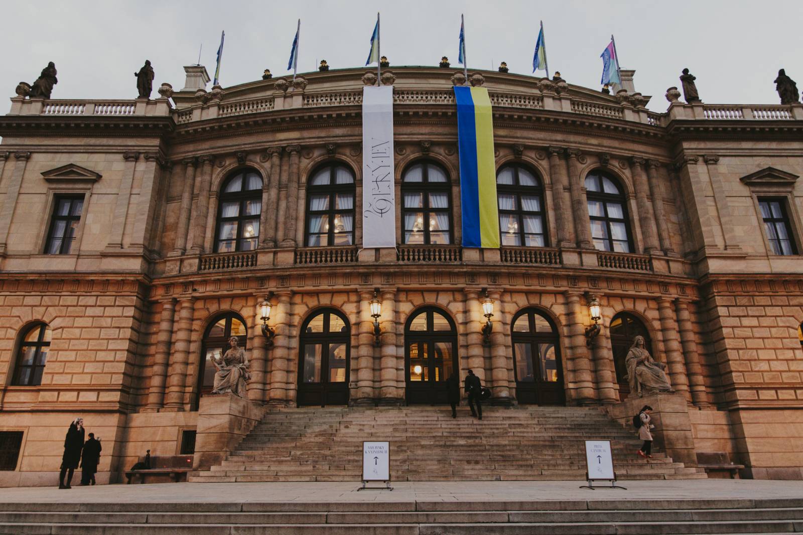 Českého lva ovládl Zátopek, večer se nesl ve znamení pomoci Ukrajině