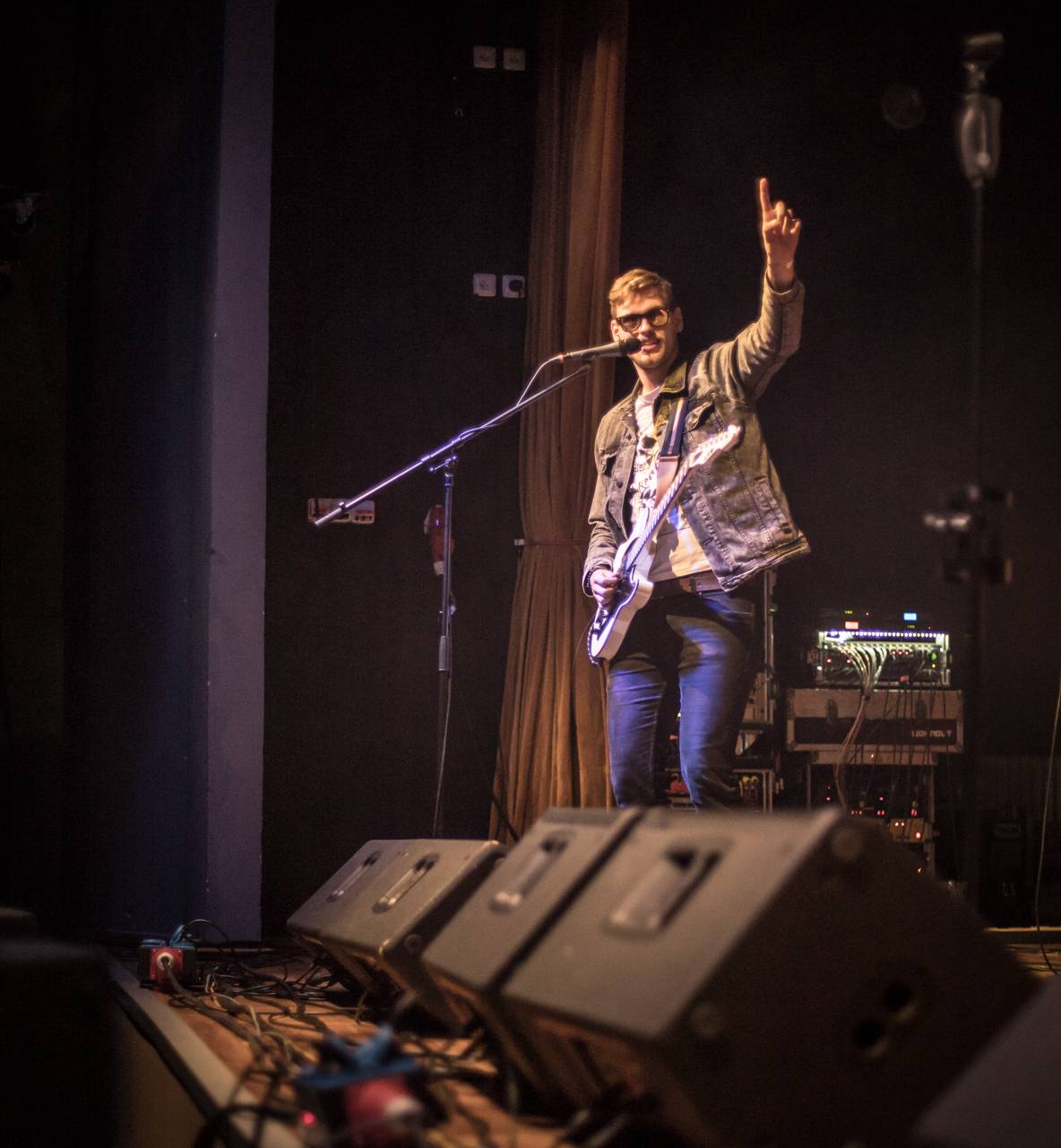 Wohnout zaplnili plzeňskou Šeříkovku, předskakovali jim Jamaron