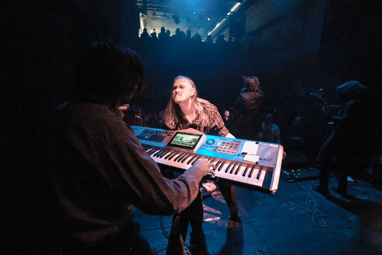 Hentai Corporation předvedli v Plzni pořádnou metalovou jízdu, vystoupili také Čad