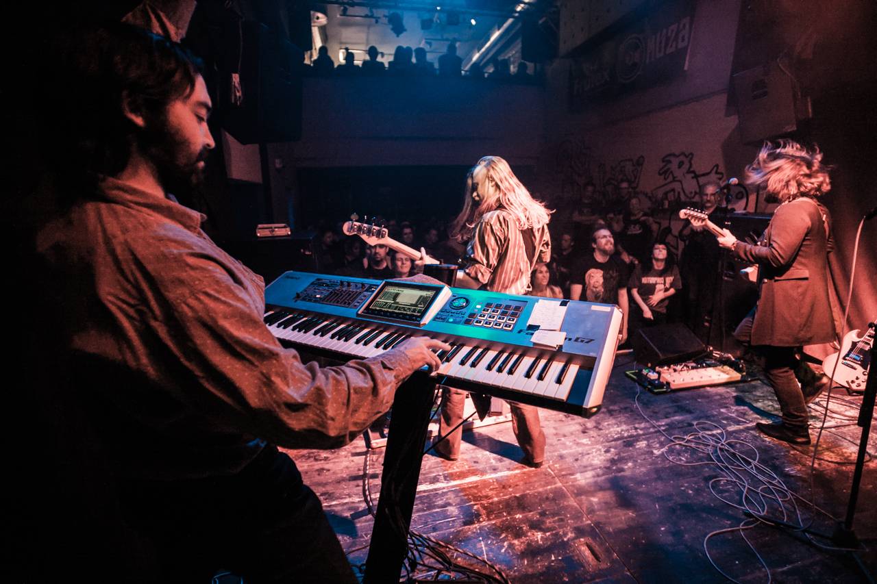 Hentai Corporation předvedli v Plzni pořádnou metalovou jízdu, vystoupili také Čad