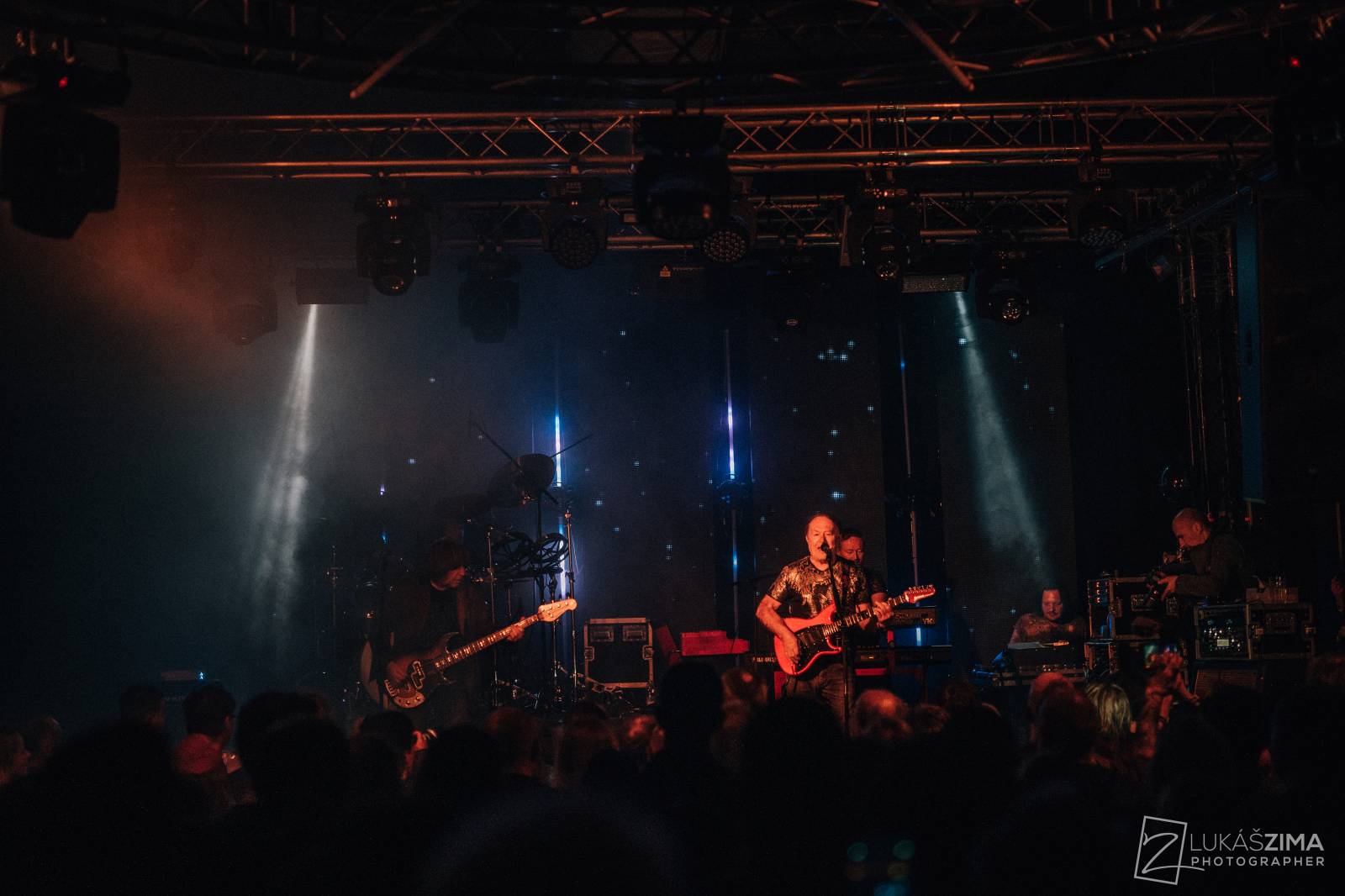 Olympic zaplnil pražský Distrikt7, zazněly hity i písně z aktuální desky