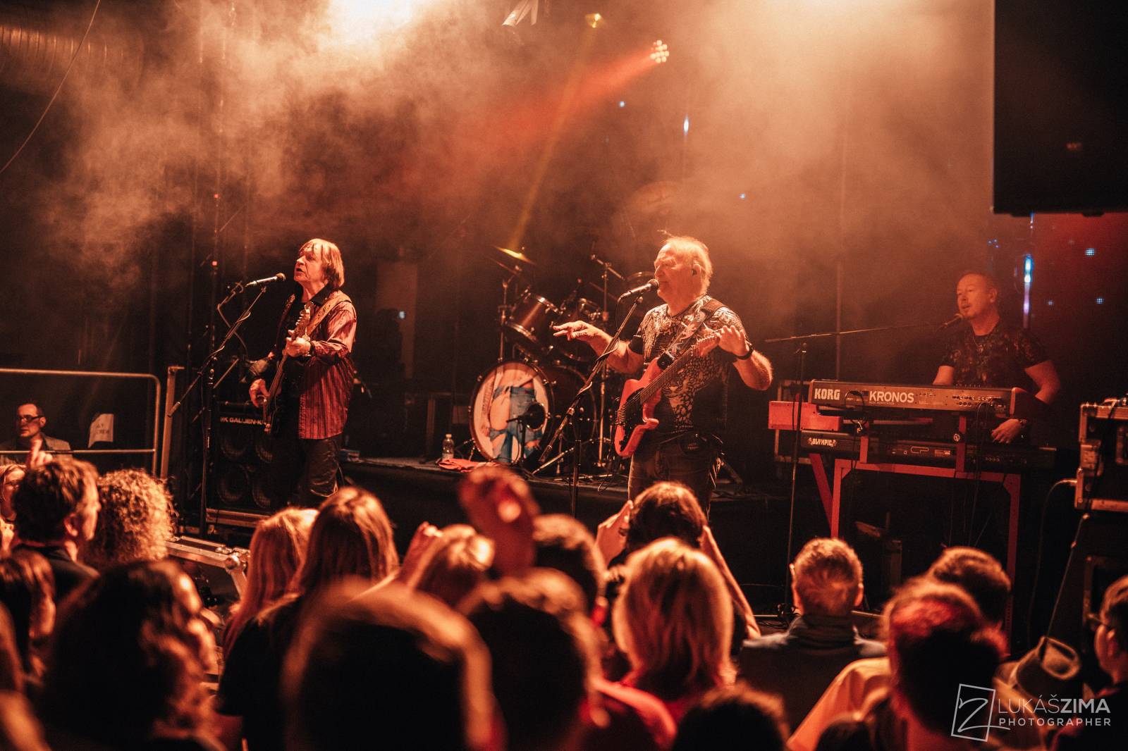 Olympic zaplnil pražský Distrikt7, zazněly hity i písně z aktuální desky