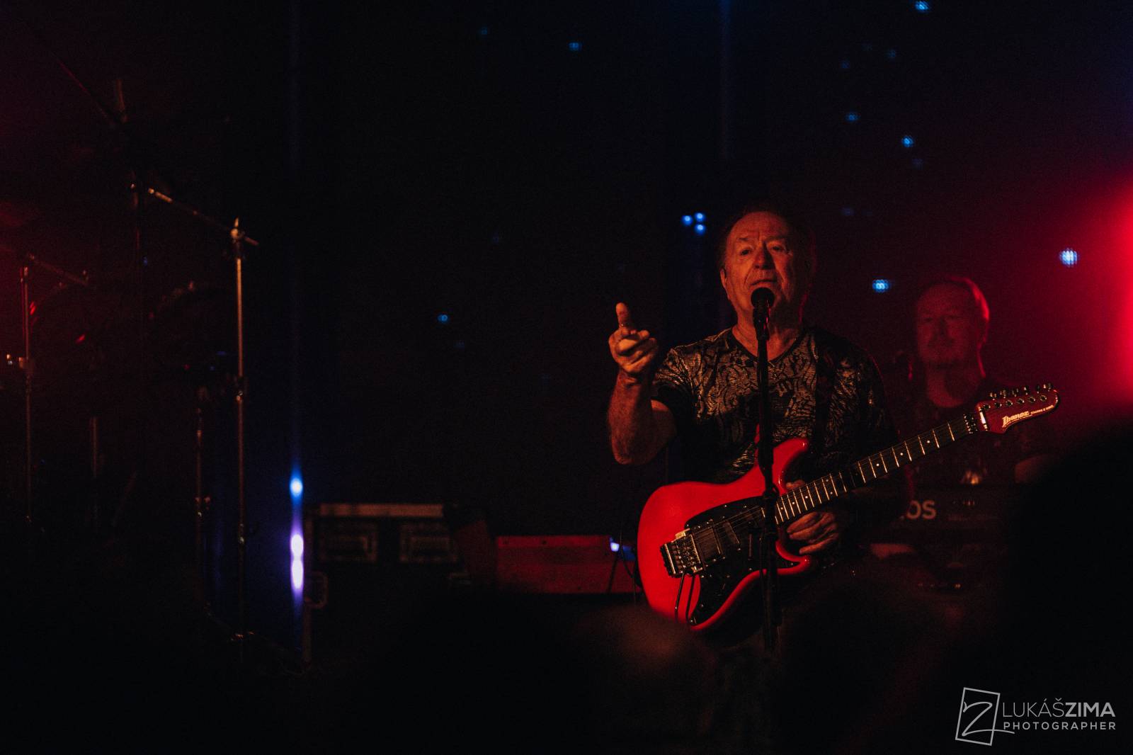 Olympic zaplnil pražský Distrikt7, zazněly hity i písně z aktuální desky
