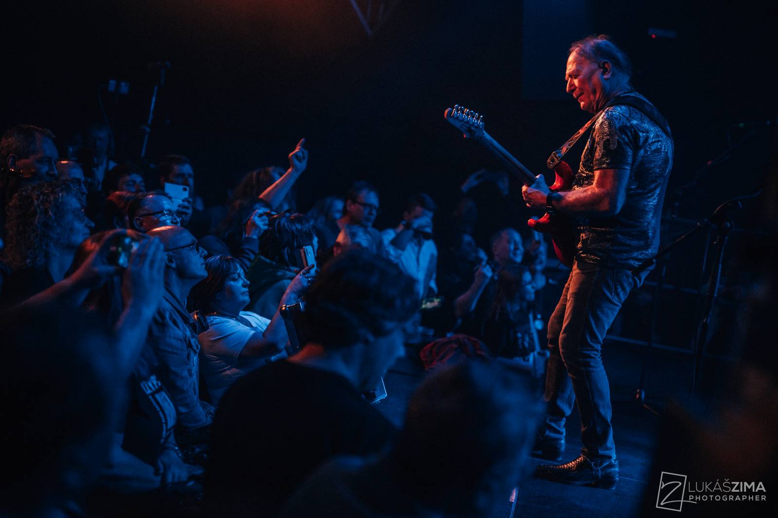 Olympic zaplnil pražský Distrikt7, zazněly hity i písně z aktuální desky