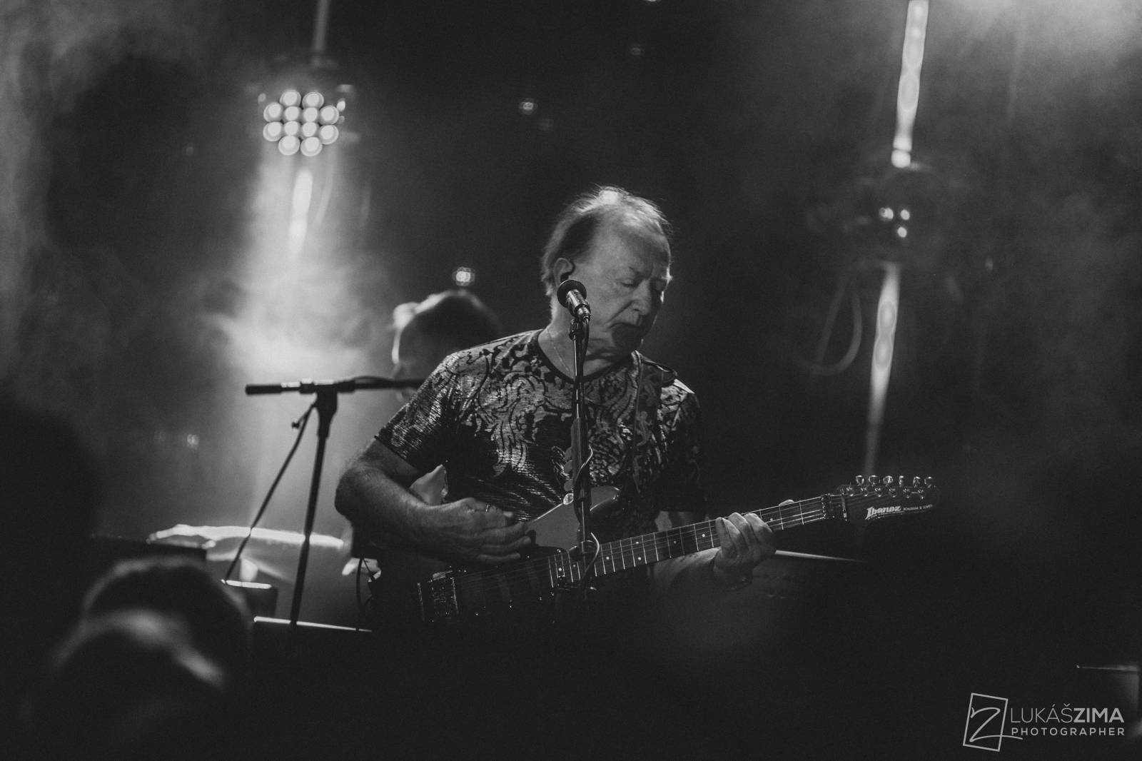 Olympic zaplnil pražský Distrikt7, zazněly hity i písně z aktuální desky