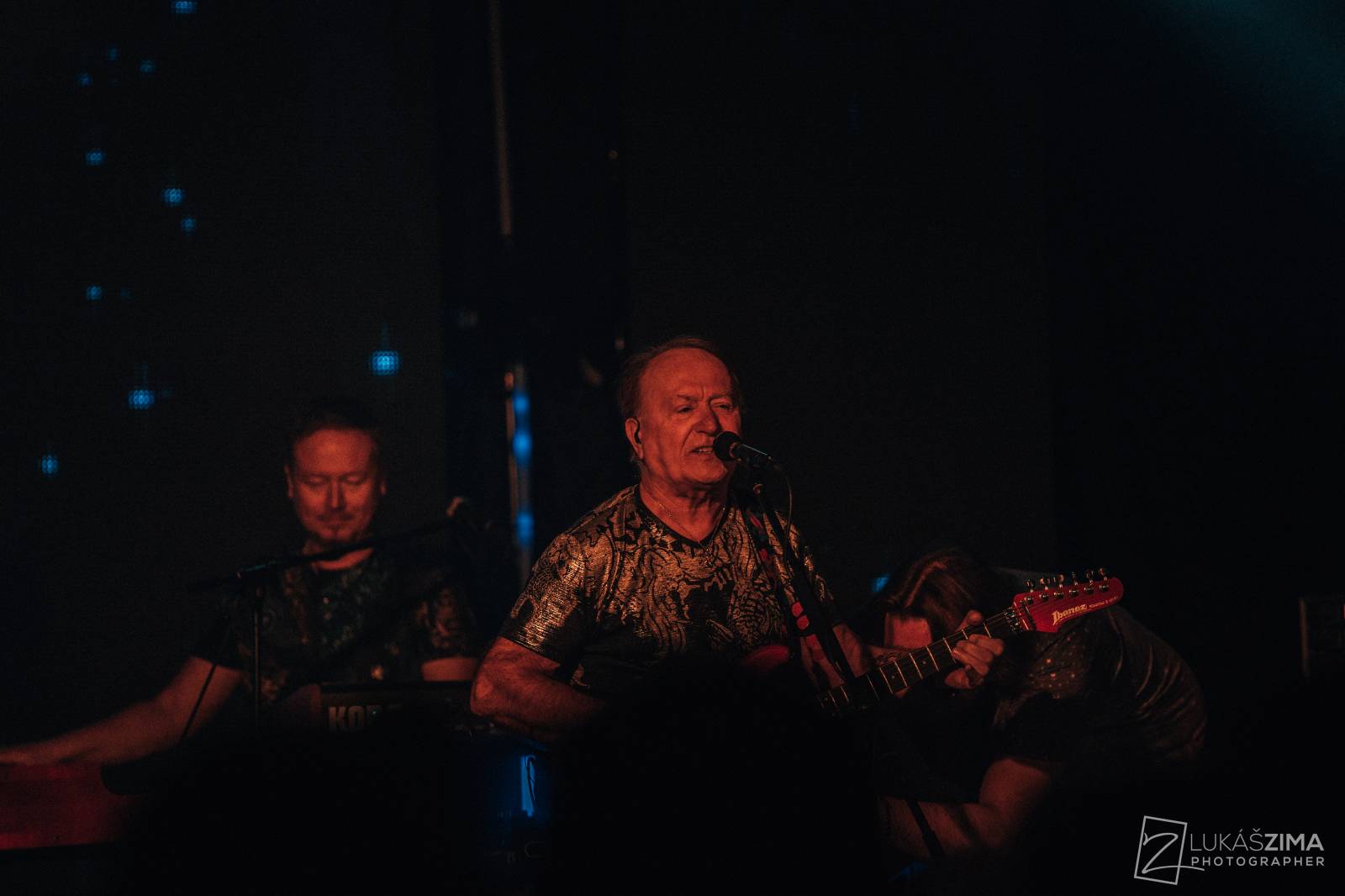 Olympic zaplnil pražský Distrikt7, zazněly hity i písně z aktuální desky