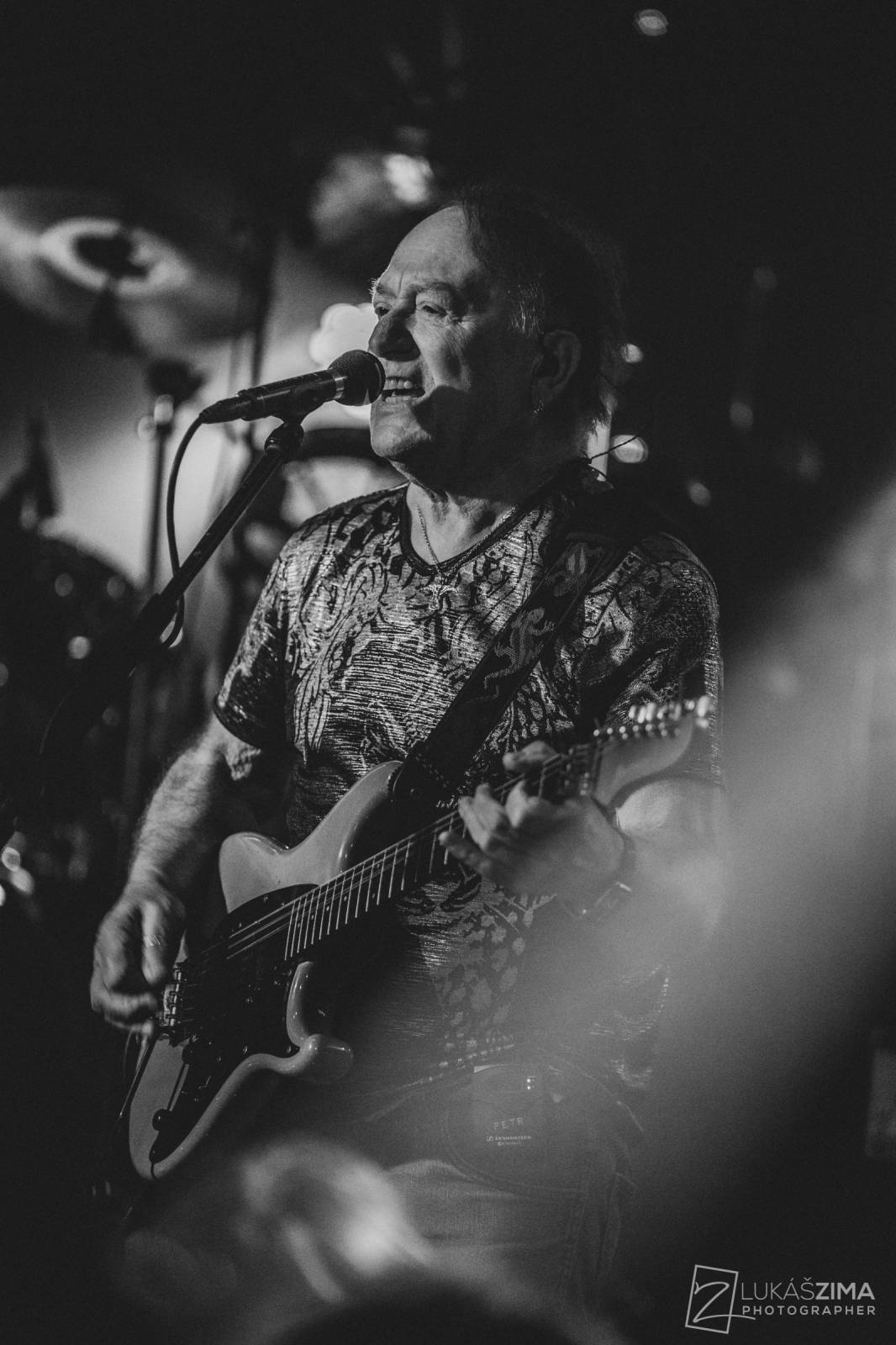 Olympic zaplnil pražský Distrikt7, zazněly hity i písně z aktuální desky