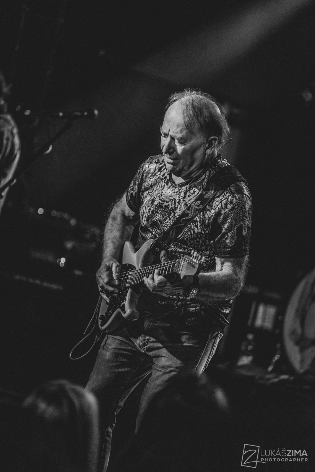 Olympic zaplnil pražský Distrikt7, zazněly hity i písně z aktuální desky