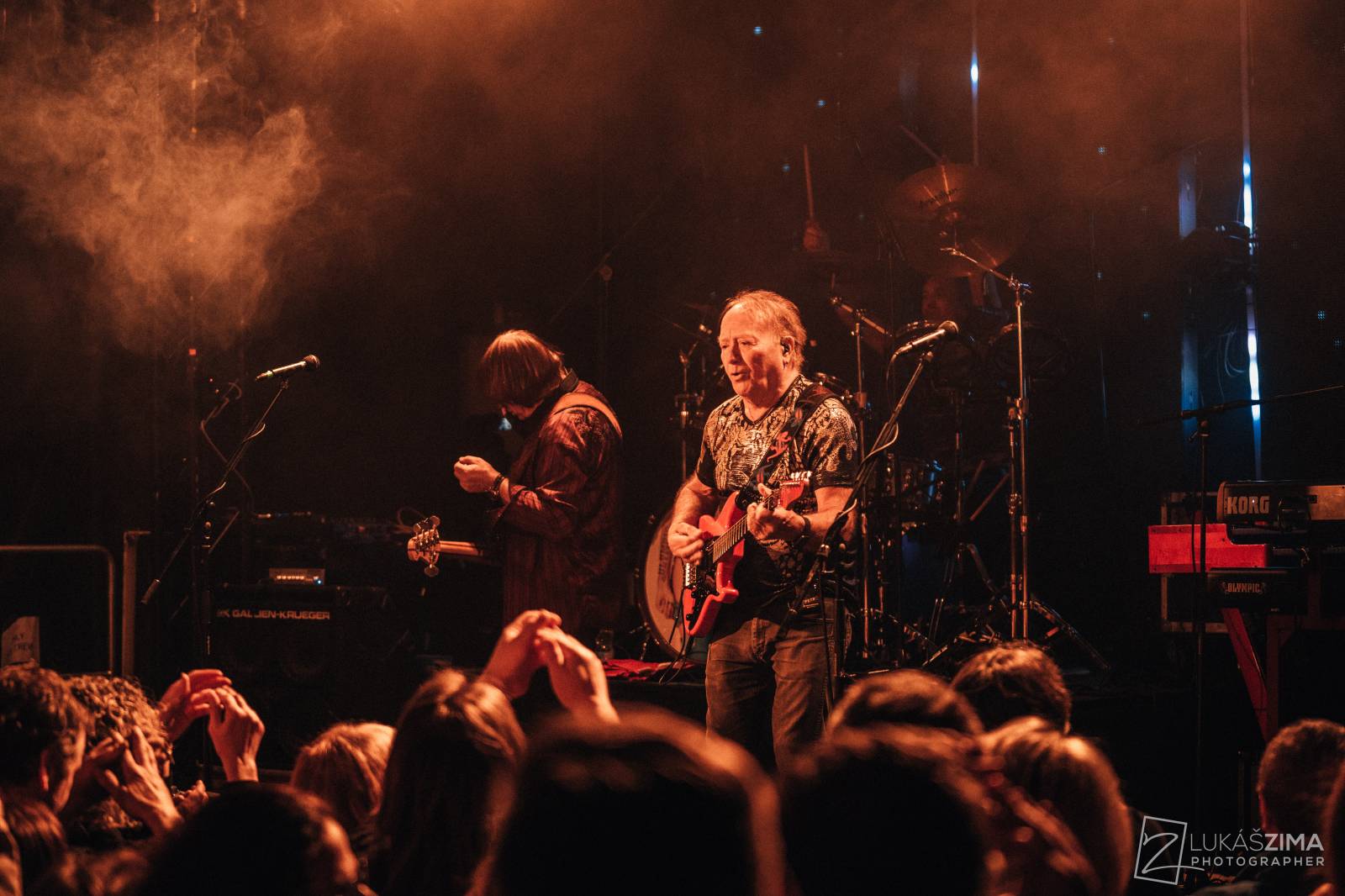Olympic zaplnil pražský Distrikt7, zazněly hity i písně z aktuální desky