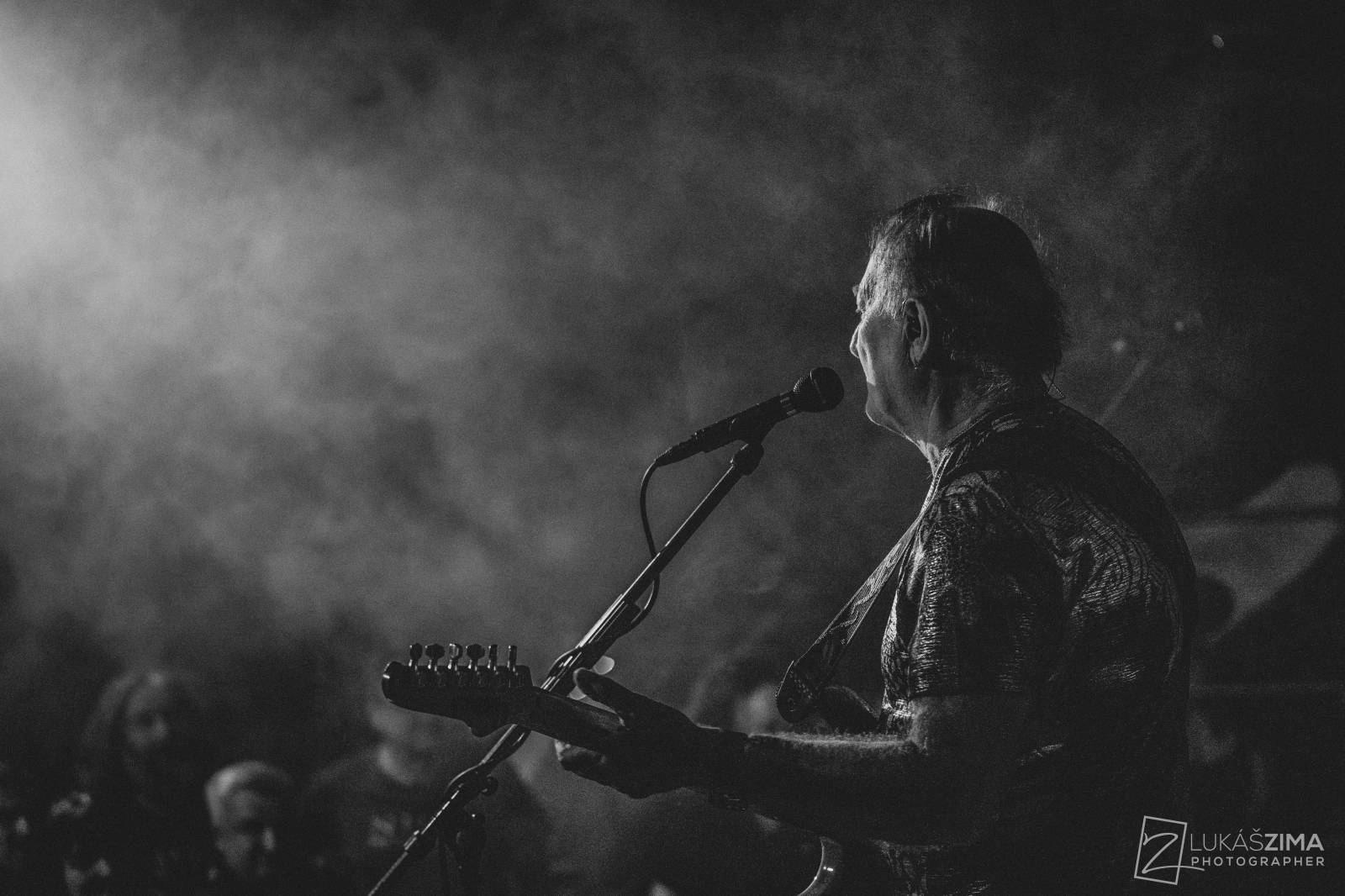 Olympic zaplnil pražský Distrikt7, zazněly hity i písně z aktuální desky